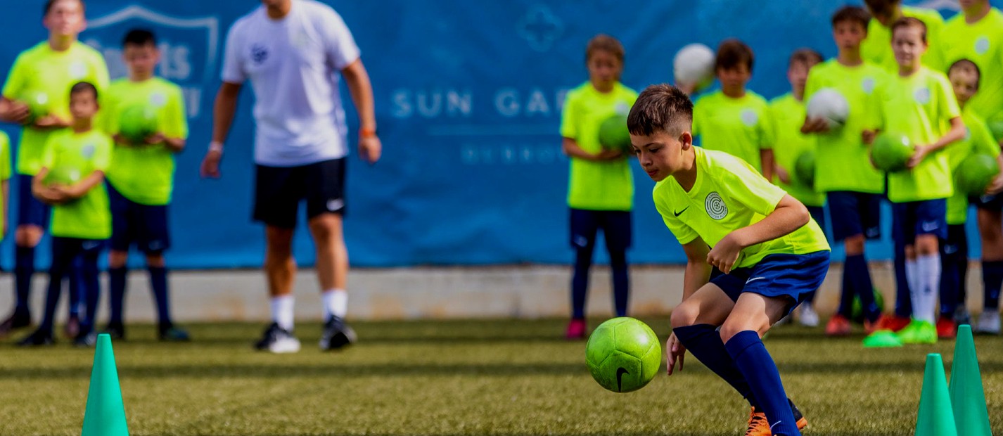 Легенды футбола: 10 величайших игроков, изменивших историю спорта - 3